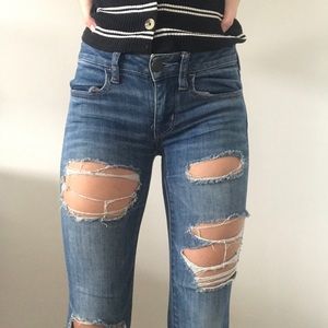🦋AE Super Super Stretch Ripped Jeans🦋 CHEAP!
